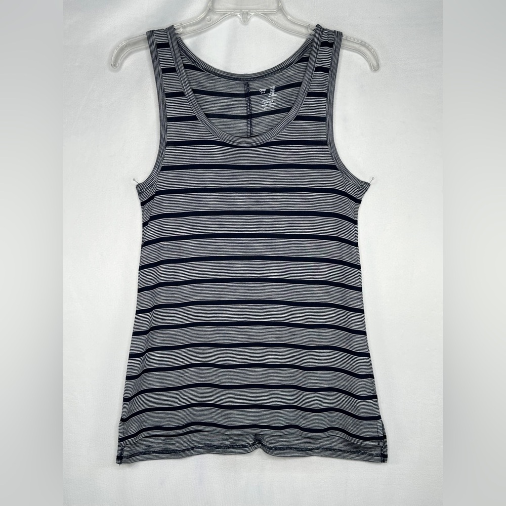 GAP Navy and White Striped‎ Tank Top Sleeveless Tee Lightweight Sz XS